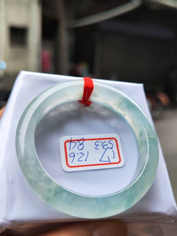 天然緬甸玉A貨 放光玻璃種飄花厚庄正圈手鐲