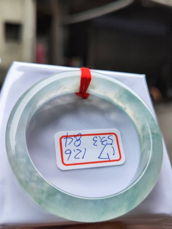 天然緬甸玉A貨 放光玻璃種飄花厚庄正圈手鐲