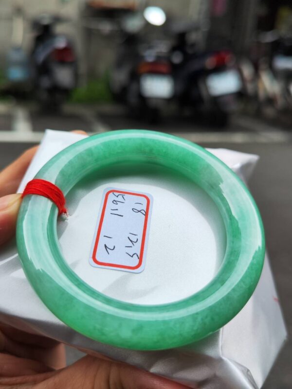 💚 天然緬甸A貨｜滿陽綠正圈圓骨胖胖鐲