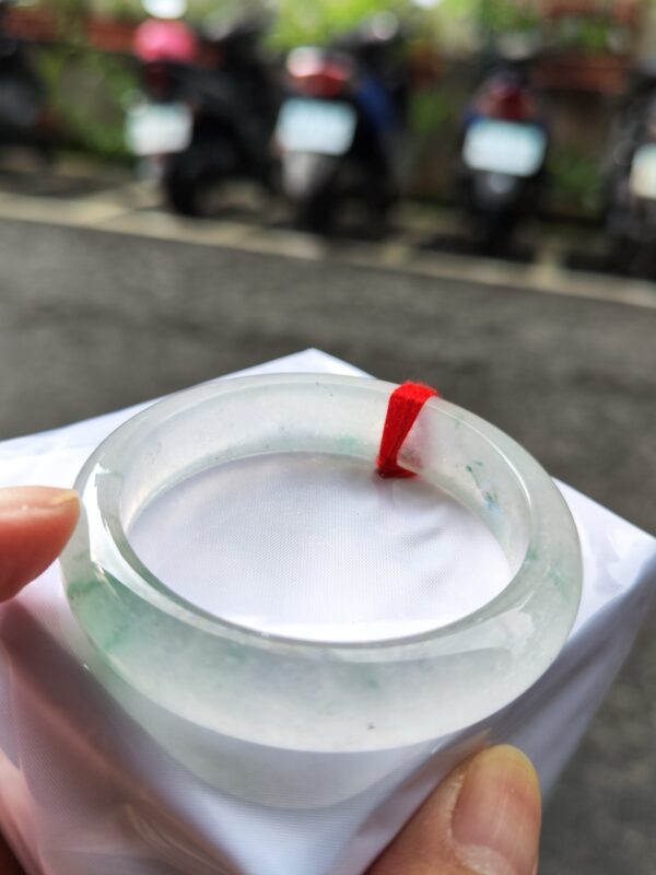 💎 天然緬甸玉 A 貨｜木拿頂級放光玻璃種 厚庄正圈手鐲