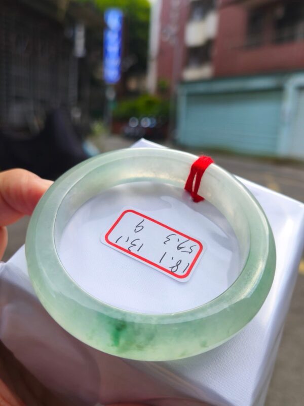 天然緬甸玉A貨｜頂級放光玻璃種飄花厚庄正圈手鐲