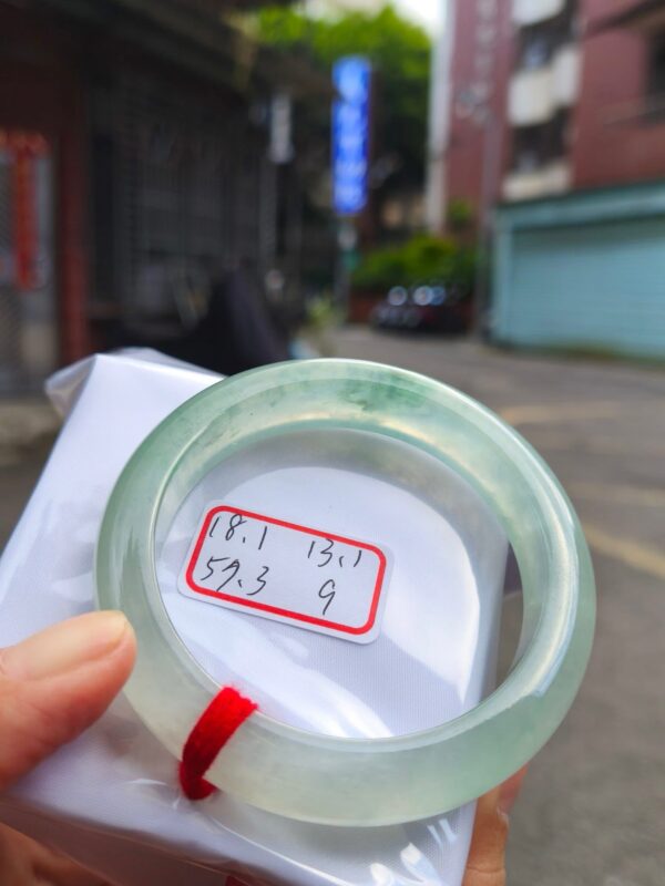 天然緬甸玉A貨｜頂級放光玻璃種飄花厚庄正圈手鐲