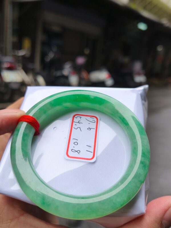 天然緬甸玉A貨｜冰透滿陽綠｜正圈圓骨手鐲