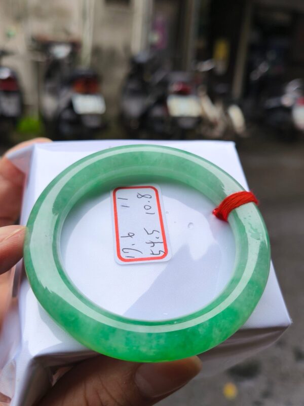 天然緬甸玉A貨｜冰透滿陽綠｜正圈圓骨手鐲