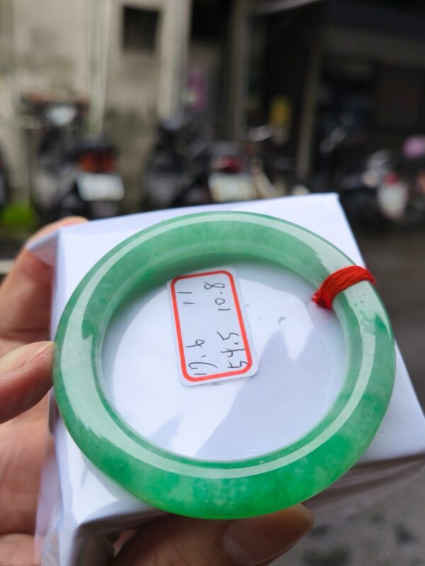 天然緬甸玉A貨｜冰透滿陽綠｜正圈圓骨手鐲