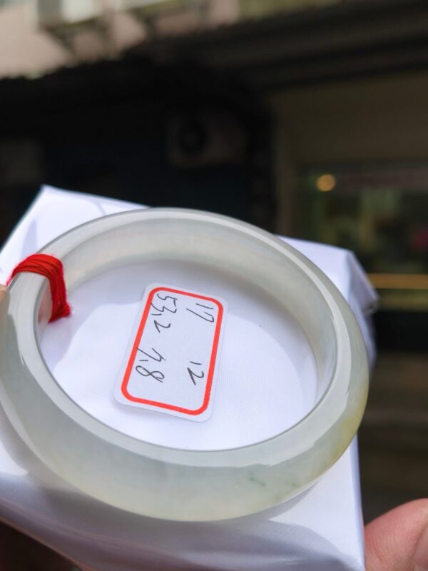 🌟 天然緬甸玉A貨｜放光玻璃種飄蜜黃｜正圈手鐲