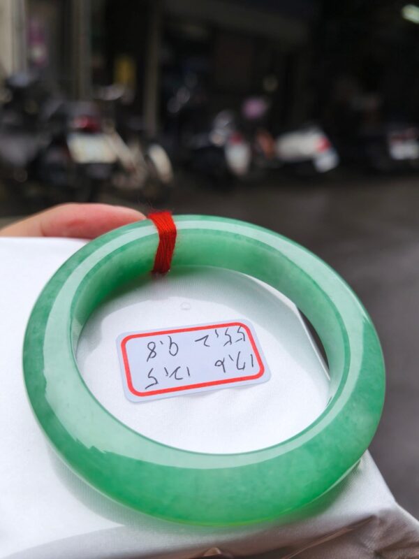 天然緬甸玉A貨｜滿陽綠｜正圈超厚庄手鐲