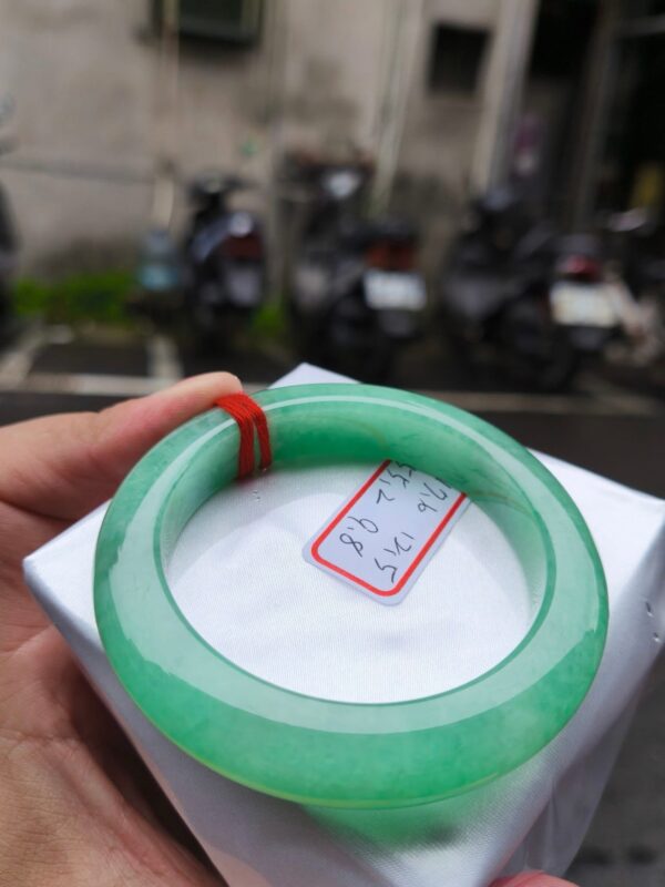 天然緬甸玉A貨｜滿陽綠｜正圈超厚庄手鐲