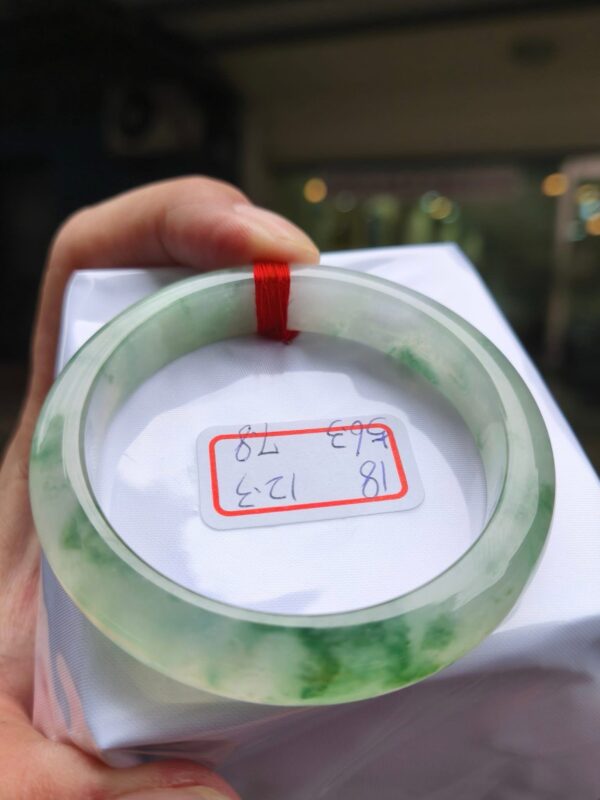 天然緬甸玉A貨｜放光玻璃種飄綠花｜正圈手鐲