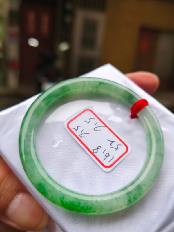天然緬甸玉A貨正圈圓骨手鐲｜冰種飄陽綠｜