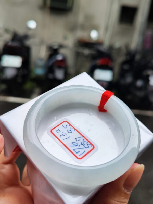 天然緬甸玉A貨【冰種】厚庄正圈手鐲