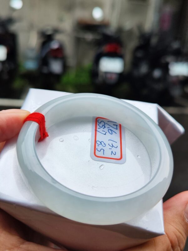 天然緬甸玉A貨【冰種】厚庄正圈手鐲