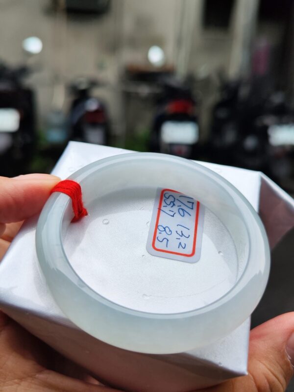 天然緬甸玉A貨【冰種】厚庄正圈手鐲