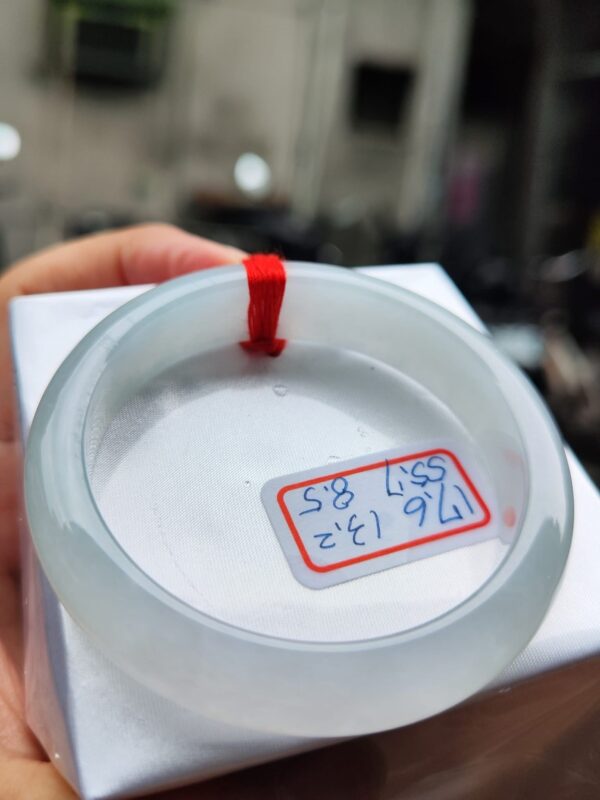 天然緬甸玉A貨【冰種】厚庄正圈手鐲