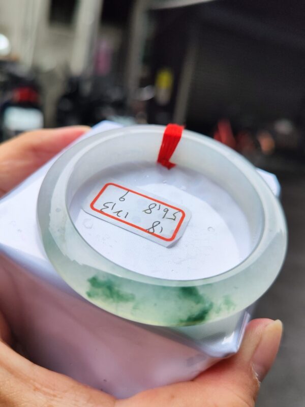 天然緬甸玉A貨 ｜放光玻璃種飄綠花手鐲