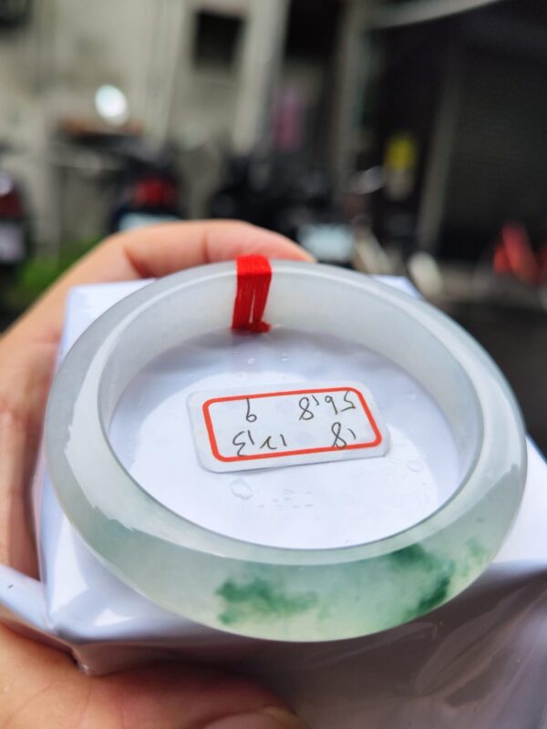 天然緬甸玉A貨 ｜放光玻璃種飄綠花手鐲