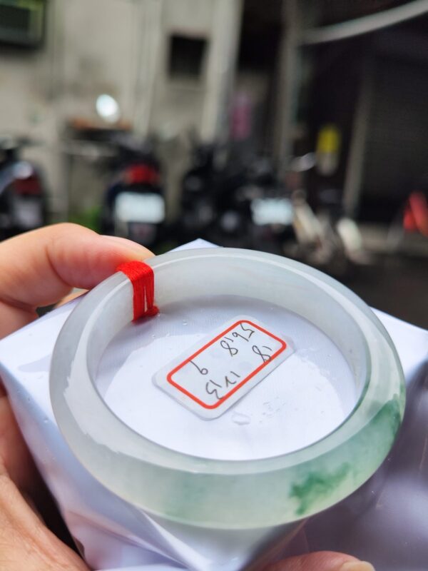 天然緬甸玉A貨 ｜放光玻璃種飄綠花手鐲