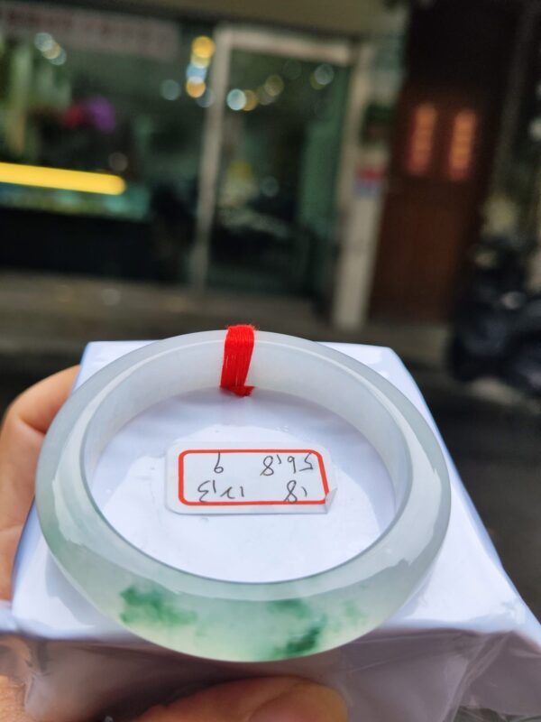 天然緬甸玉A貨 ｜放光玻璃種飄綠花手鐲