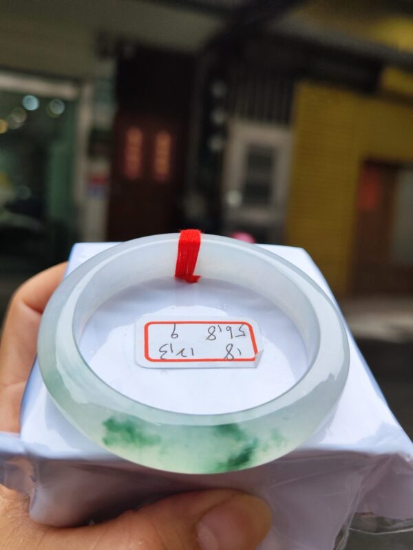 天然緬甸玉A貨 ｜放光玻璃種飄綠花手鐲