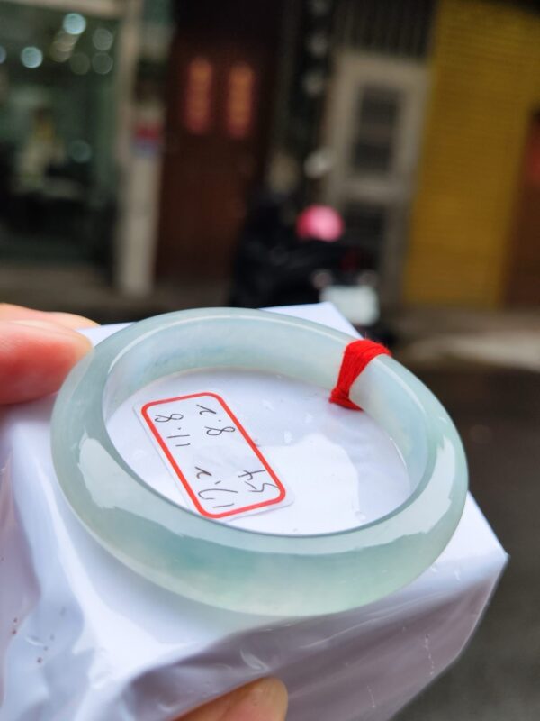天然緬甸玉A貨｜頂級自帶光・玻璃種飄花正圈手鐲