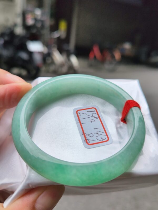 天然緬甸玉A貨 ‧ 老坑滿綠正圈厚庄手鐲