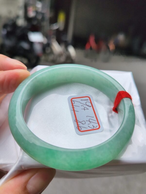 天然緬甸玉A貨 ‧ 老坑滿綠正圈厚庄手鐲