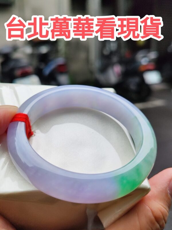 天然緬甸玉A貨《冰種春彩》正圈厚庄手鐲