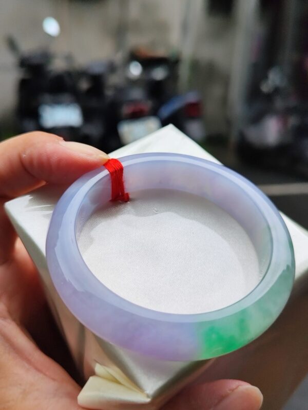 天然緬甸玉A貨《冰種春彩》正圈厚庄手鐲