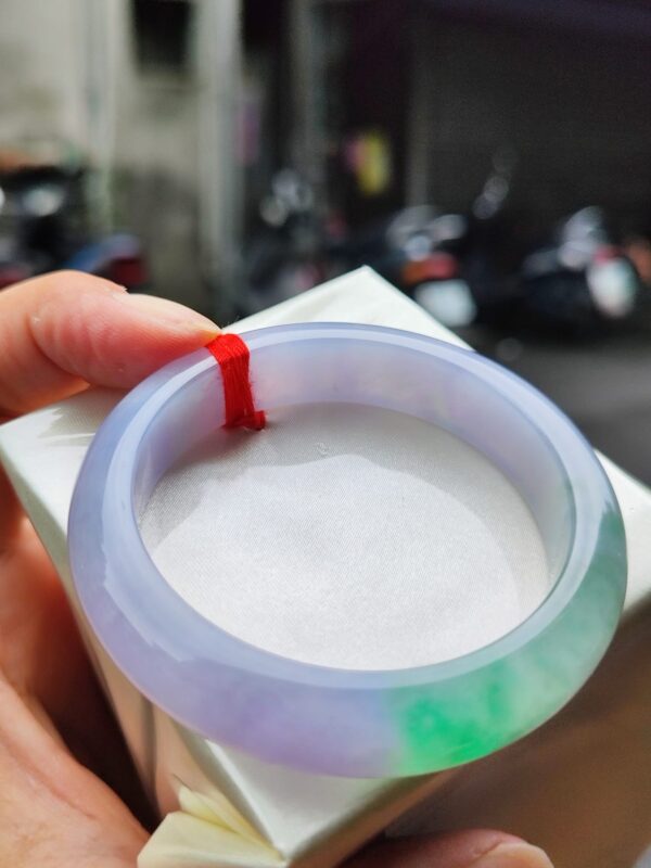 天然緬甸玉A貨《冰種春彩》正圈厚庄手鐲
