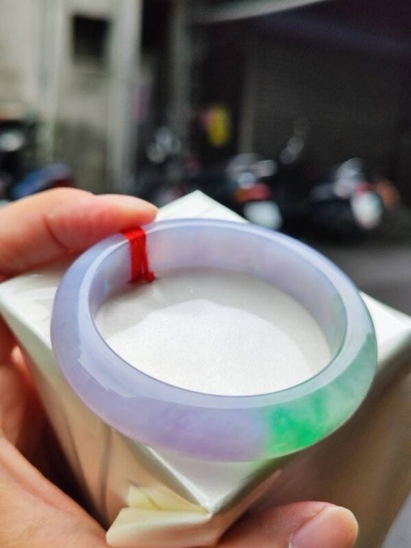 天然緬甸玉A貨《冰種春彩》正圈厚庄手鐲