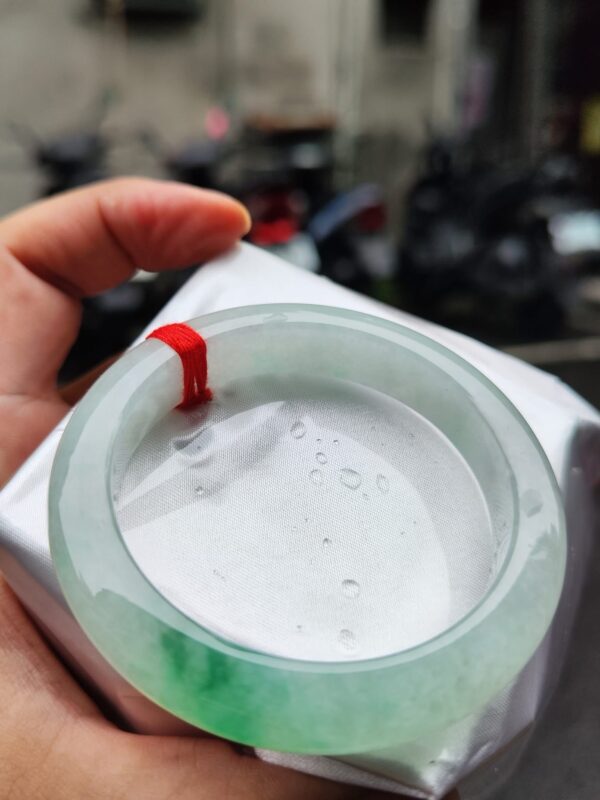 天然緬甸玉 A 貨｜冰種飄陽綠正圈厚庄手鐲