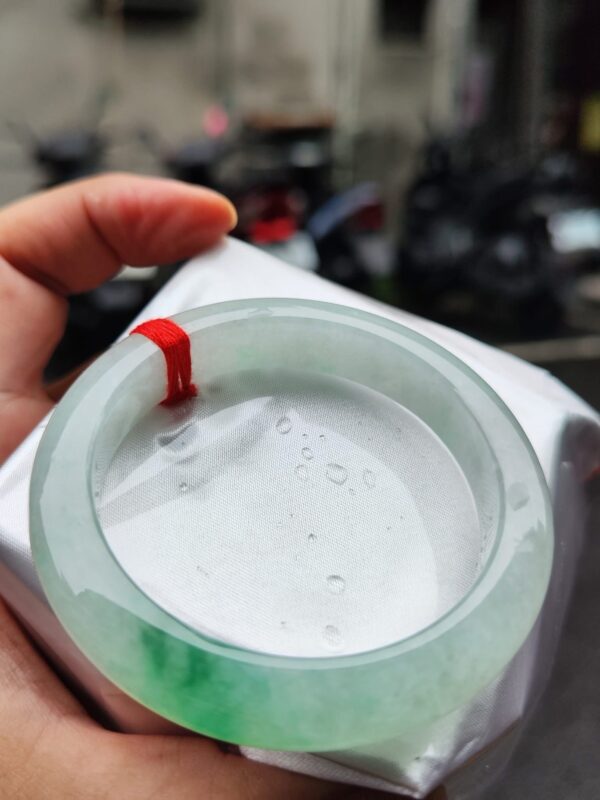 天然緬甸玉 A 貨｜冰種飄陽綠正圈厚庄手鐲