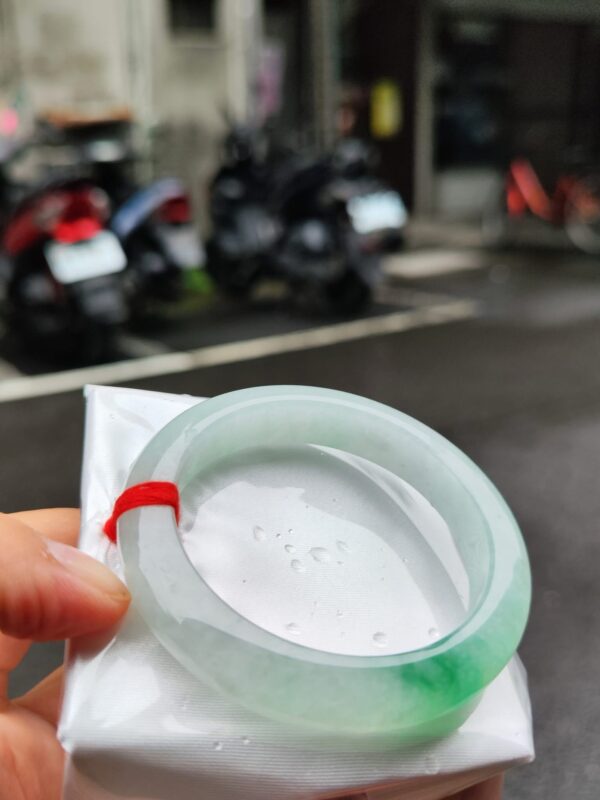 天然緬甸玉 A 貨｜冰種飄陽綠正圈厚庄手鐲