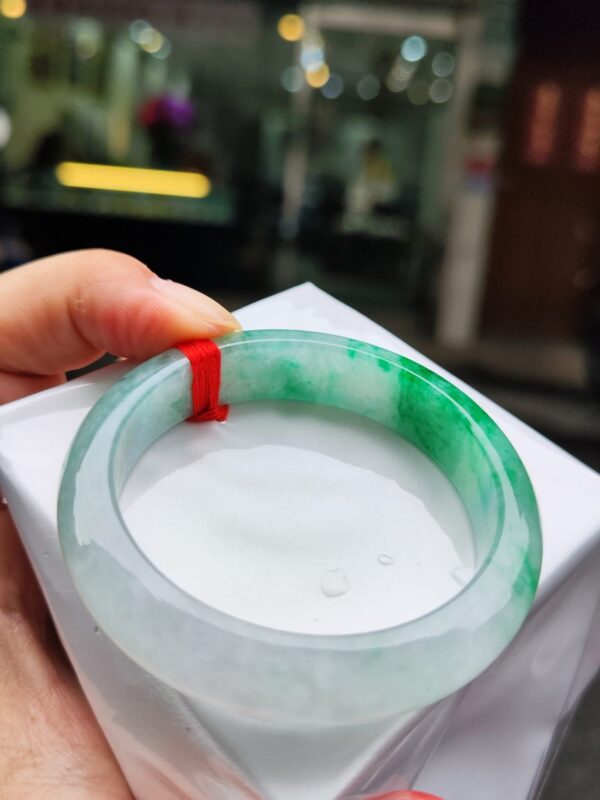 天然緬甸玉 A 貨｜飄陽綠正圈厚庄手鐲