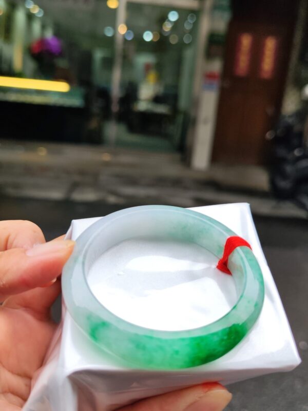 天然緬甸玉 A 貨｜飄陽綠正圈厚庄手鐲