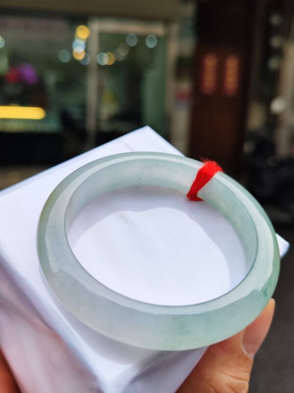 天然緬甸玉A貨 放光玻璃種飄蜜黃正圈厚庄手鐲