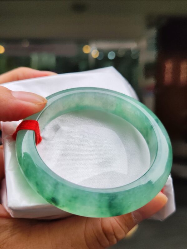 天然緬甸玉 A 貨｜冰種飄陽綠正圈厚庄手鐲