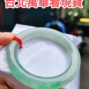天然緬甸玉 A 貨｜頂級放光玻璃種 圓骨胖胖鐲（正圈厚庄）