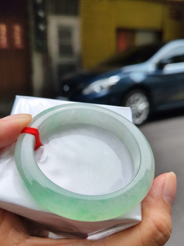 天然緬甸玉A貨｜冰種 飄陽綠 正圈厚庄手鐲