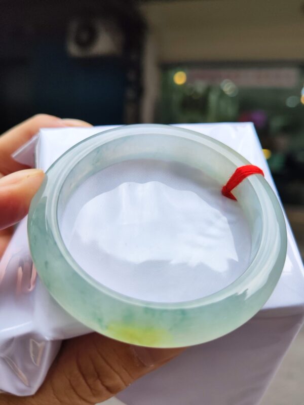 天然緬甸玉A貨｜放光玻璃種飄蜜黃厚庄正圈手鐲