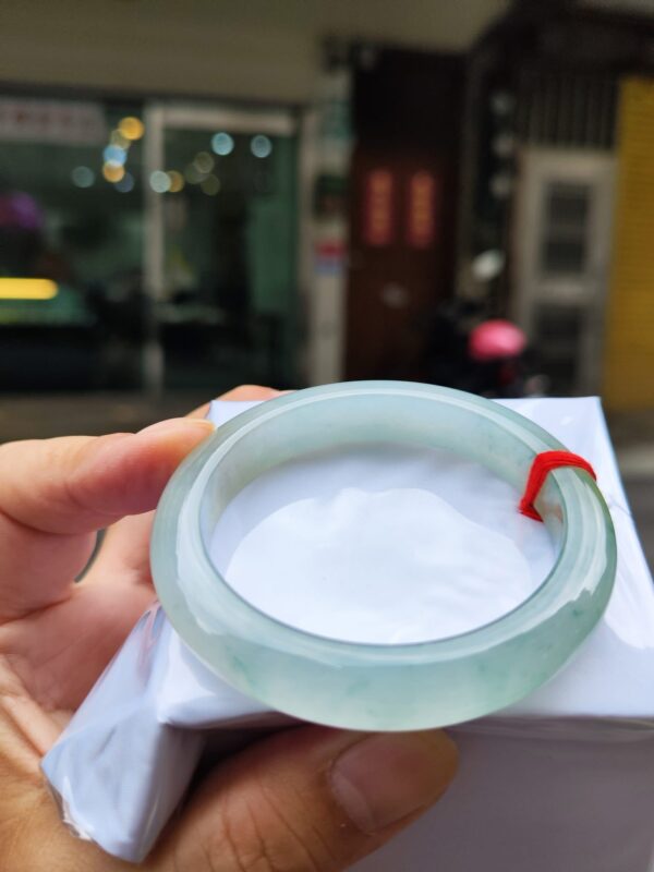 天然緬甸玉A貨｜放光玻璃種飄蜜黃厚庄正圈手鐲