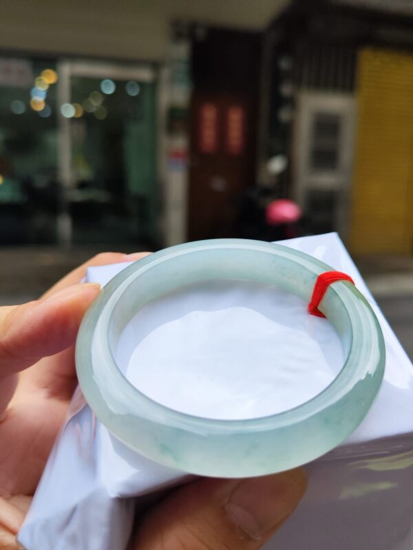 天然緬甸玉A貨｜放光玻璃種飄蜜黃厚庄正圈手鐲