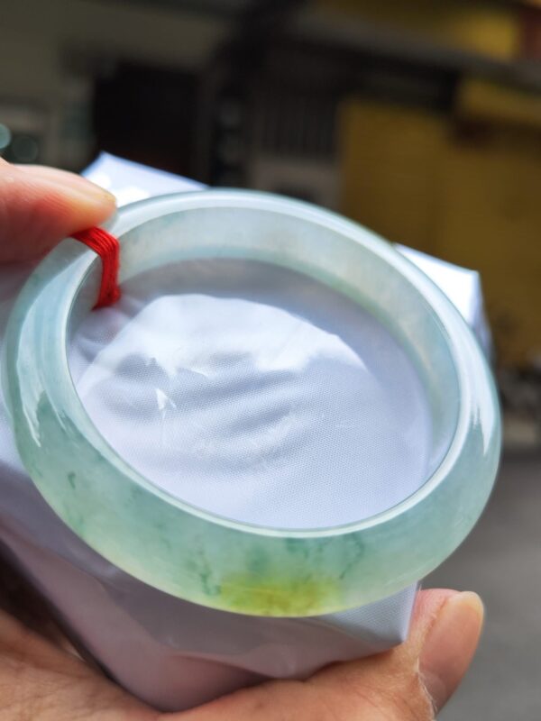 天然緬甸玉A貨｜放光玻璃種飄蜜黃厚庄正圈手鐲