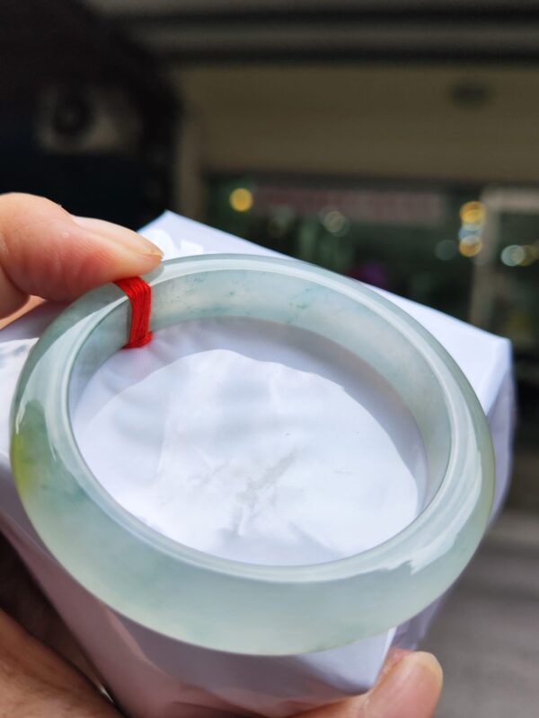 天然緬甸玉A貨｜放光玻璃種飄蜜黃厚庄正圈手鐲