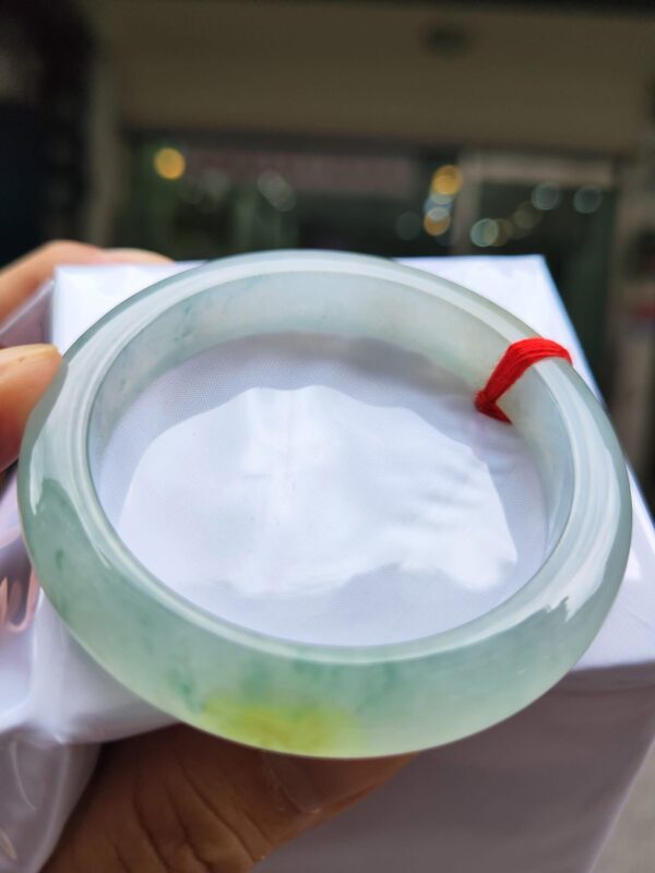 天然緬甸玉A貨｜放光玻璃種飄蜜黃厚庄正圈手鐲
