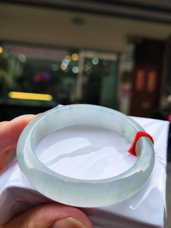 天然緬甸玉A貨｜放光玻璃種飄花厚庄正圈手鐲