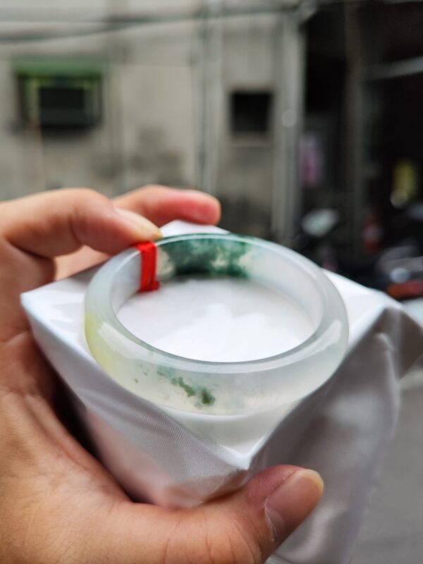 天然緬甸玉A貨｜木拿三彩放光玻璃種厚庄正圈手鐲