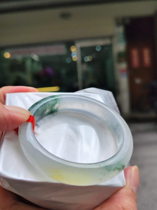 天然緬甸玉A貨｜木拿三彩放光玻璃種厚庄正圈手鐲