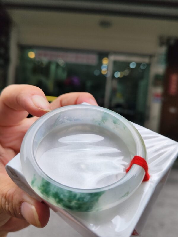 天然緬甸玉A貨｜木拿三彩放光玻璃種厚庄正圈手鐲