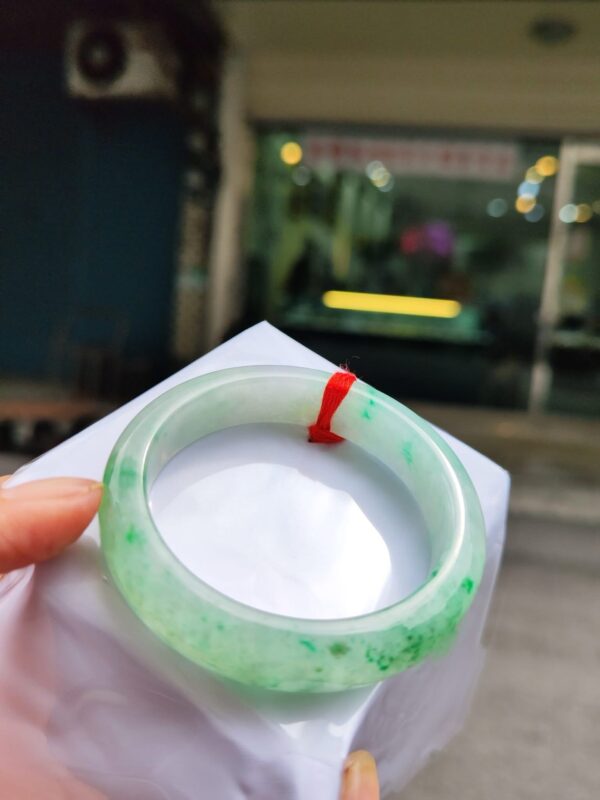 天然緬甸玉A貨｜冰透飄陽綠正圈手鐲